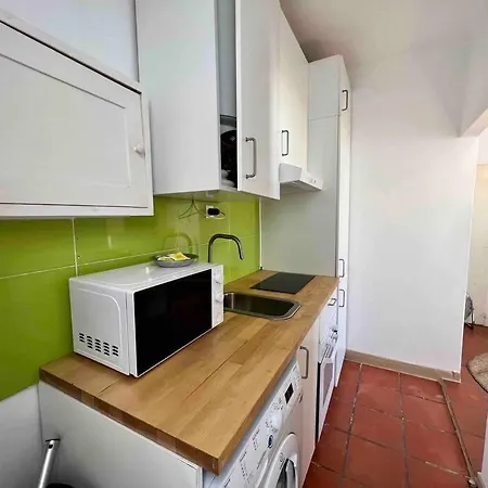 Lägenhet Retreat - Walk To The *