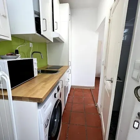 Apartment In Near Walk In 3 Min Estoril